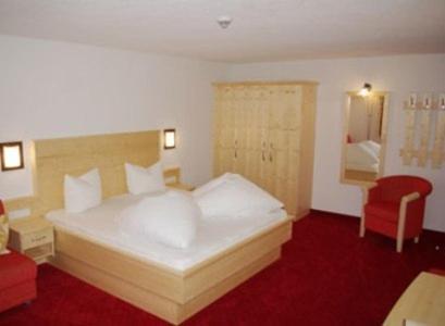 Alpenhof Pension-Garni Nauders Esterno foto