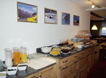 Alpenhof Pension-Garni Nauders Esterno foto
